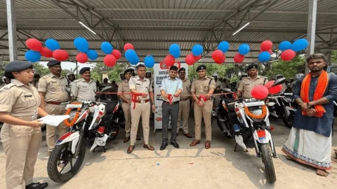 धनबाद पुलिस हुई हाईटेक! 45 नई पेट्रोलिंग बाइक सड़क पर उतरीं, अब अपराधियों पर 24x7 नजर