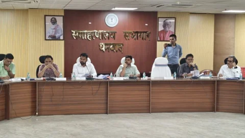 झरिया मास्टर प्लान 2.0 को मिली रफ्तार: बेलगड़िया में 4-लेन रिंग रोड, सोलर सिस्टम और 2 फ्लैट योजना को मंजूरी