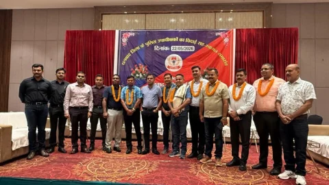 धनबाद पुलिस में सम्मान का पल: विदाई के साथ हुआ नए डीएसपी अधिकारियों का भव्य स्वागत