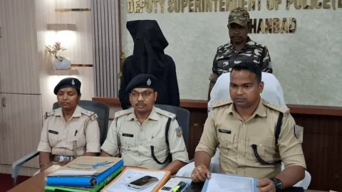 धनबाद : नाबालिग से दुष्कर्म का आरोपी बिहार से गिरफ्तार, पुलिस की SIT ने नवादा में दबोचा