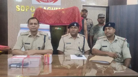 धनबाद: “छाताबाद गोलीकांड का 48 घंटे में खुलासा! पिस्टल, गोलियां और स्कॉर्पियो के साथ 3 शातिर दबोचे गए”