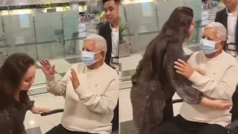 ‘आज हमारे भगवान आए हैं…’ सिंगापुर में लालू से मिलते ही भावुक हुईं रोहिणी, पैर छूकर लगाया गले; VIDEO ने छुआ दिल
