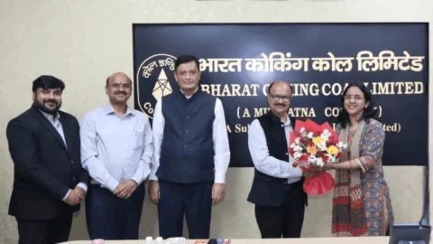 BCCL में विजिलेंस की नई कमान: दीप्ति पटेल ने संभाला CVO का अतिरिक्त प्रभार, कोयला भवन में हुआ भव्य स्वागत
