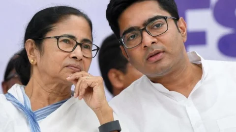 बंगाल की राजनीति में भूचाल: ममता को हटाकर अरूप रॉय बने TMC के चेयरमैन, अभिषेक भी महासचिव पद से आउट