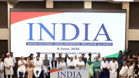 INDI गठबंधन का बड़ा ऐलान: शिक्षा मंत्री का इस्तीफा, CJI को पत्र समेत 5 मुद्दों पर बनी रणनीति