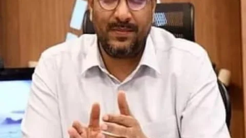 बिहार: IAS संजीव हंस का पलटवार: रिशुश्री से लेन-देन के आरोपों को बताया बेबुनियाद, SVU FIR पर उठाए सवाल
