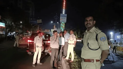 धनबाद में ट्रैफिक पुलिस का बड़ा एक्शन: मई में 2411 वाहनों पर कार्रवाई, ₹39 लाख का जुर्माना वसूला