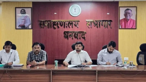 धनबाद में 74.73% वोटरों की मैपिंग पूरी, 5 अगस्त को आएगी ड्राफ्ट वोटर लिस्ट; छूटे मतदाता जल्द कराएं नाम दर्ज