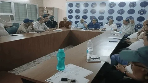 धनबाद क्रिकेट एसोसिएशन की बैठक,मेयर से मुलाकात का फैसला, सहायक सचिव हटाए गये