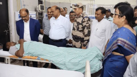 सोनारडीह गोलीकांड: घायल कर्मी से मिले BCCL CMD मनोज अग्रवाल, बेहतर इलाज और हरसंभव मदद का दिया भरोसा