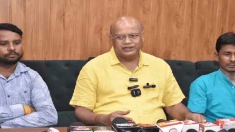 " MP ढुलू महतो को MLA अरूप चटर्जी का खुला चुनौती, बोले- कोयला चोरी की जांच कराएं, सच सामने आ जाएगा"