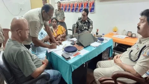 प्रिंस खान की धमकी पर गरमाई धनबाद की राजनीति, विधायक अरूप चटर्जी ने सांसद ढुलू महतो पर लगाया बड़ा आरोप