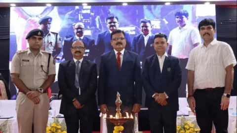 धनबाद में न्याय और जनसेवा का महाकुंभ! डालसा के मेगा कैंप में करोड़ों की सहायता, सैकड़ों लाभुकों को मिला सीधा लाभ