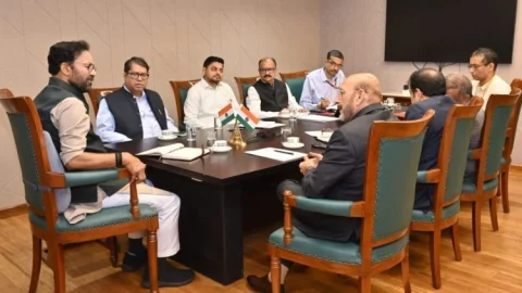 झरिया मास्टर प्लान को मिलेगी नई रफ्तार: बेलगारिया में खुलेगी टेक्सटाइल फैक्ट्री, विस्थापित परिवारों को मिलेगा रोजगार