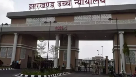 JSSC शिक्षक भर्ती में हाईकोर्ट का बड़ा एक्शन! 2819 अभ्यर्थियों पर फैसला, आरोपियों पर CID में FIR का आदेश