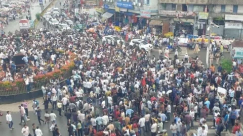 JPSC Protest: बारिश में भी नहीं रुका छात्रों का गुस्सा, रांची की सड़कों पर उग्र प्रदर्शन; पारदर्शी भर्ती की मांग