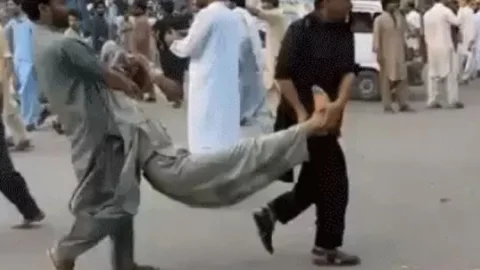 पाकिस्तान में खूनी आत्मघाती हमला: थाने के बाहर ब्लास्ट, 15 की मौत; शांति रैली बनी आतंकियों का निशाना