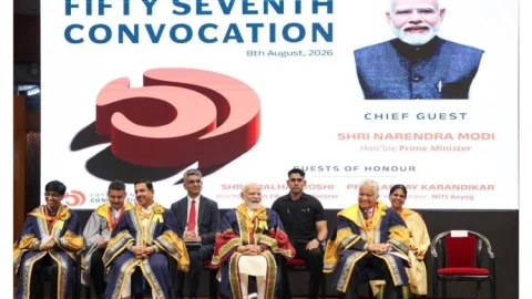 IIT दिल्ली में पीएम नरेंद्र  मोदी का छात्रों को ‘गुरुमंत्र’: बोले- सिर्फ सवाल नहीं, समाधान खोजिए