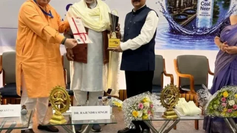 BCCL CMD मनोज कुमार अग्रवाल को ‘फ्रंटलाइन लीडरशिप एक्सीलेंस अवॉर्ड’, Coal NEER पहल की मिली सराहना