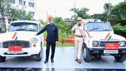धनबाद में फिर दिखा डीसी-एसएसपी का पुराना रुतबा, एंबेसडर-जिप्सी बनी प्रशासनिक विरासत