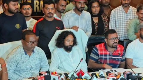JPSC-JSSC विवाद: 15 सितंबर को सरकार की पैरवी कमजोर पड़ी तो CM आवास घेरेंगे छात्र, देवेंद्रनाथ महतो का ऐलान