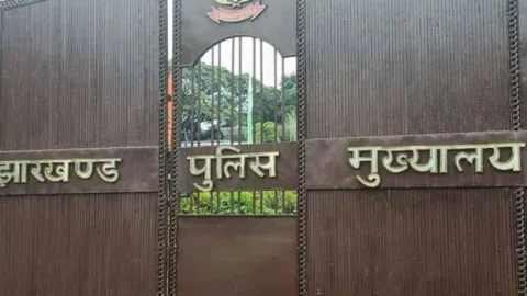 झारखंड पुलिस का 7 महीने का रिपोर्ट कार्ड: 113 नक्सली गिरफ्तार, 22 ढेर, 50 ने किया सरेंडर