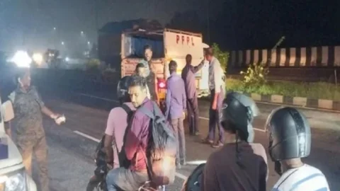राजगंज ओवरब्रिज पर मौत का कहर: GT Road पर दो युवकों को अज्ञात वाहन ने कुचला, दर्दनाक मौत
