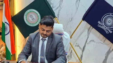 धनबाद के हर अंचल में खुलेगा आधार सेवा केंद्र, अब आधार बनवाने-अपडेट कराने के लिए नहीं जाना होगा दूर