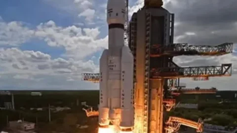 अंतरिक्ष में भारत की ‘तीसरी आंख’! GSLV-F17 ने EOS-05 को दी उड़ान, 36 हजार KM ऊपर से होगी निगरानी