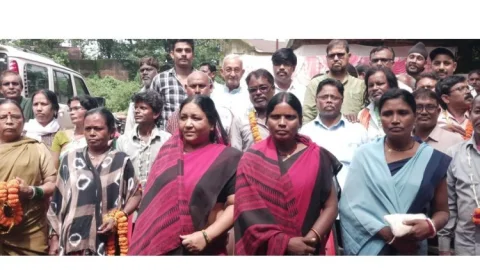 धनबाद: भौंरा में जनता श्रमिक संघ का बढ़ा कुनबा, 65 कर्मियों ने छोड़ी अन्य यूनियनें