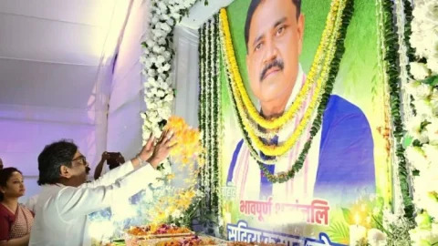 सुदिव्य सोनू को अंतिम नमन, गिरिडीह में उमड़ा जनसैलाब; CM हेमंत बोले- हम साथ हैं
