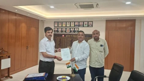 ECR जीएम से मिले पिंटू कुमार सिंह, हावड़ा-गया वंदे भारत पटना तक चलाने की मांग