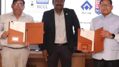 BCCL-SAIL का बड़ा करार: 2 कोयला ब्लॉकों से बढ़ेगा घरेलू कोकिंग कोयला उत्पादन