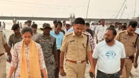 विक्रमशिला सेतु बंद: बियाडा घाट से मुफ्त जहाज सेवा शुरू, 60 जवान तैनात