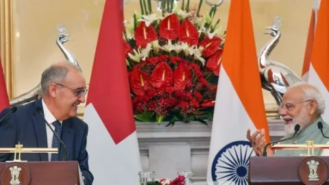 भारत-स्विट्जरलैंड की बड़ी डील, 100 अरब डॉलर निवेश से मिलेंगी 10 लाख नौकरियां