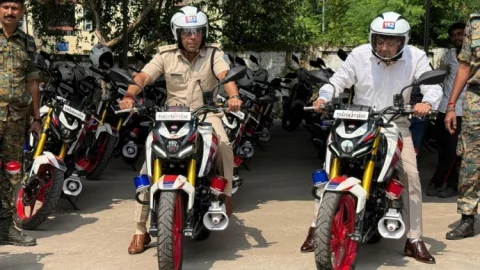 Dhanbad : धनबाद पुलिस को मिलीं 45 नई बाइक, 192 बाइकों से बढ़ेगी पेट्रोलिंग