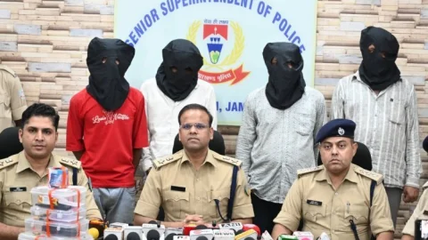 Jamshedpur:  जुगसलाई में  फायरिंग-डकैती की साजिश नाकाम, 2 शूटर समेत 4 गिरफ्तार